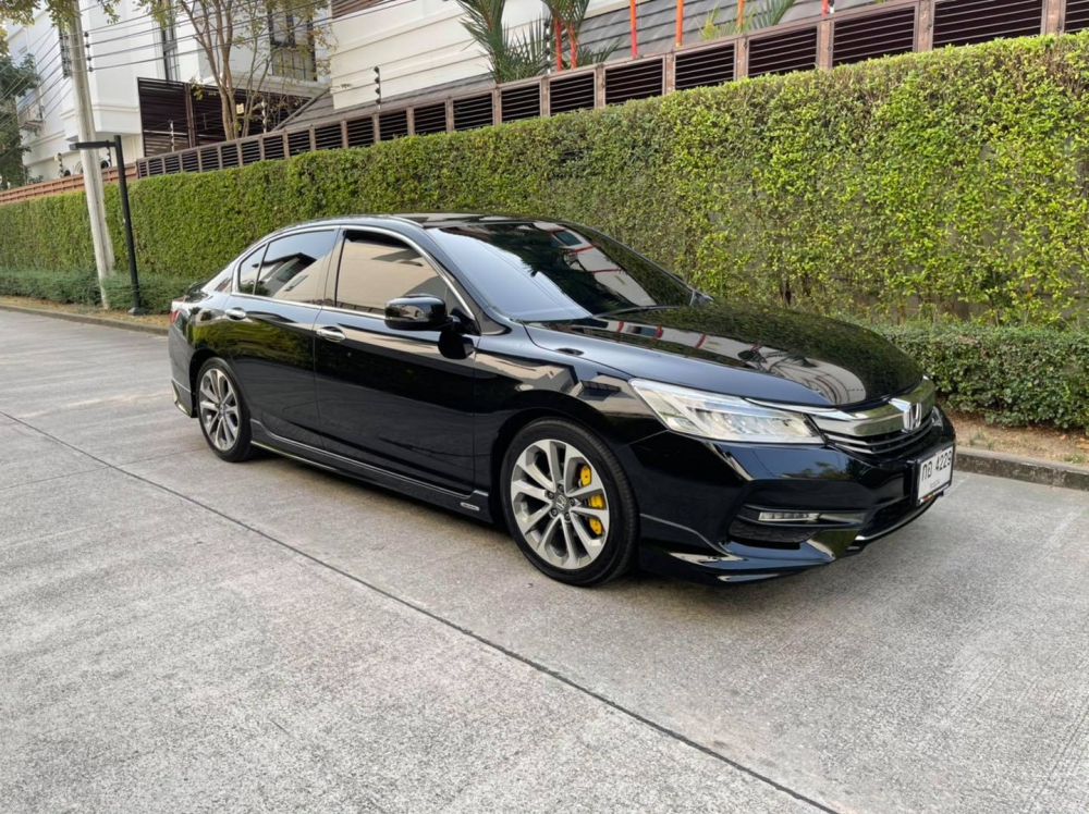 Honda Accord  ปี2016 2.0El