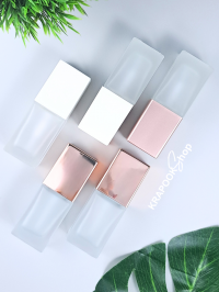 ขวดปั๊มอคิริกสวยงาม ( มีสาย ) : ขวดเหลี่ยม 25ml 3สี โรสโกลว์เงา โรสโกลว์ด้าน ขาว